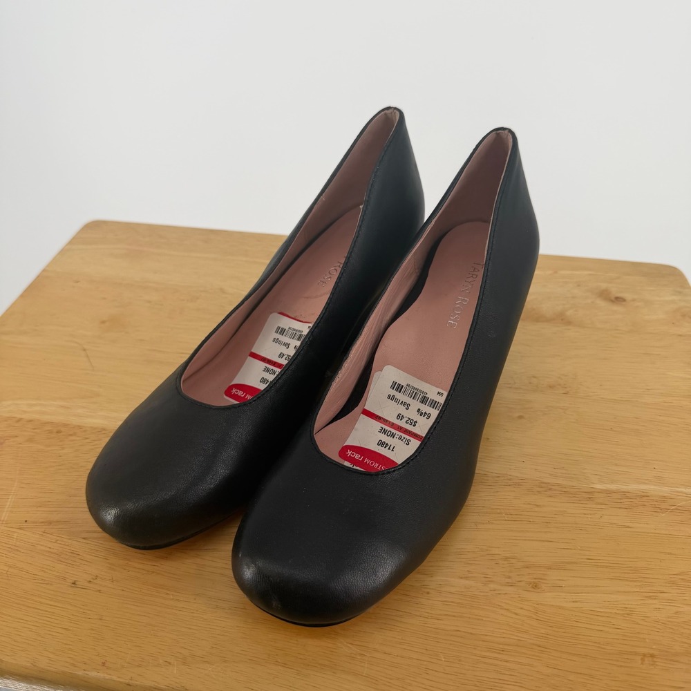 Taryn Rose Wedge Pumps Womens 9 Black Leather Round Toe Classic Office Shoe